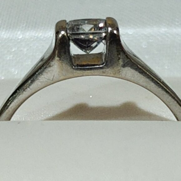 0.40ct Diamond Princess Ring – 14K Gold, Size 5 - Picture 6 of 7